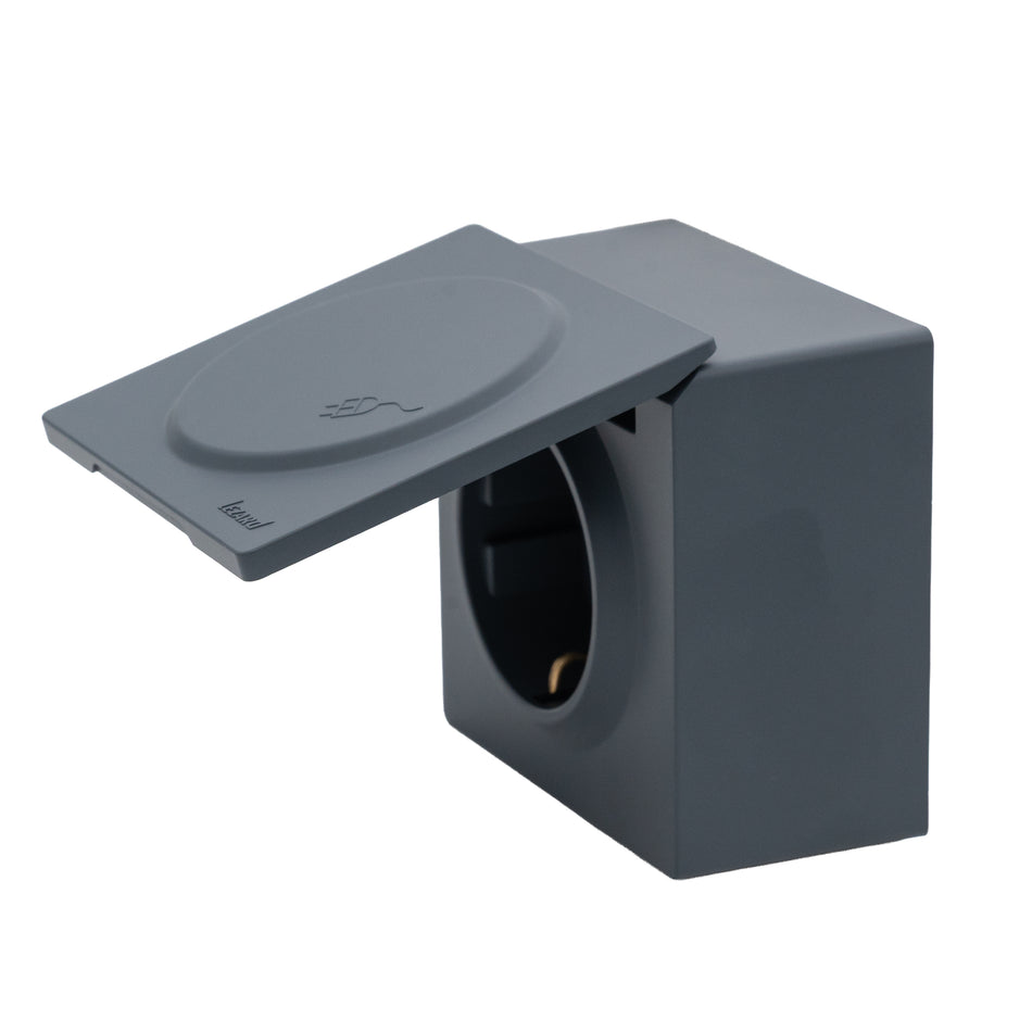 Priză Schuko cu capac aplicată 16A gri grafit, gama Leto