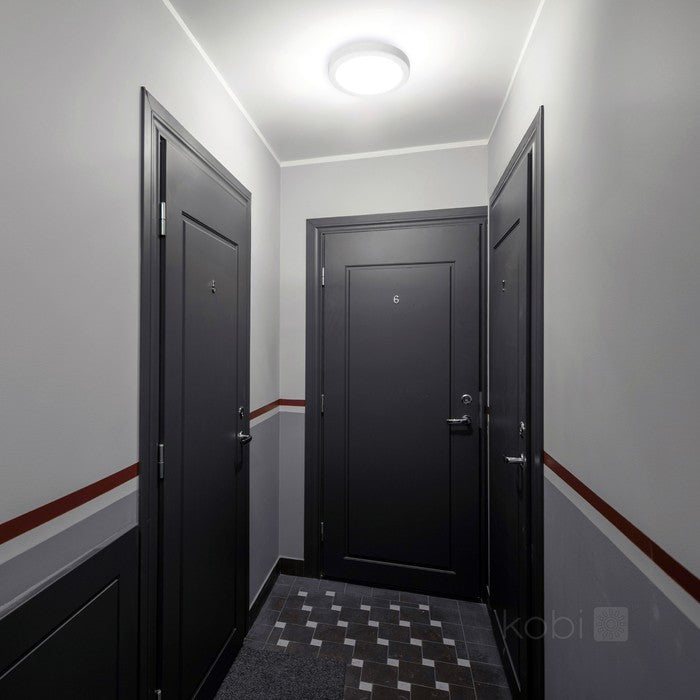 Plafonieră LED etanșă cu senzor 18W 3CCT IP65 alb LX NAIROS G2, Kobi